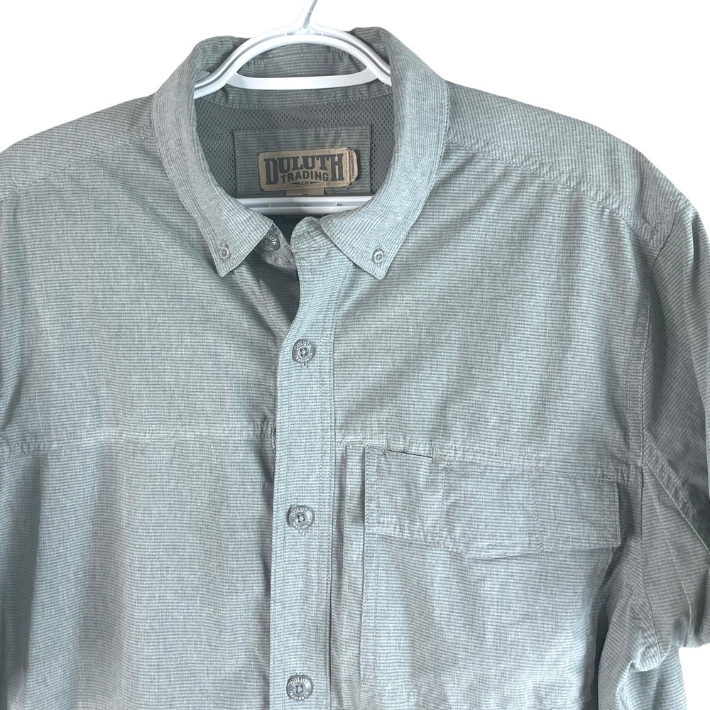 Duluth Vented Button Down Shirt Mens M Gray Short Sleeve Utility Stretch - Picture 1 of 5